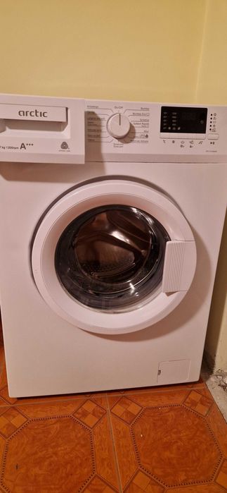 Mașină de spălat automată Arctic