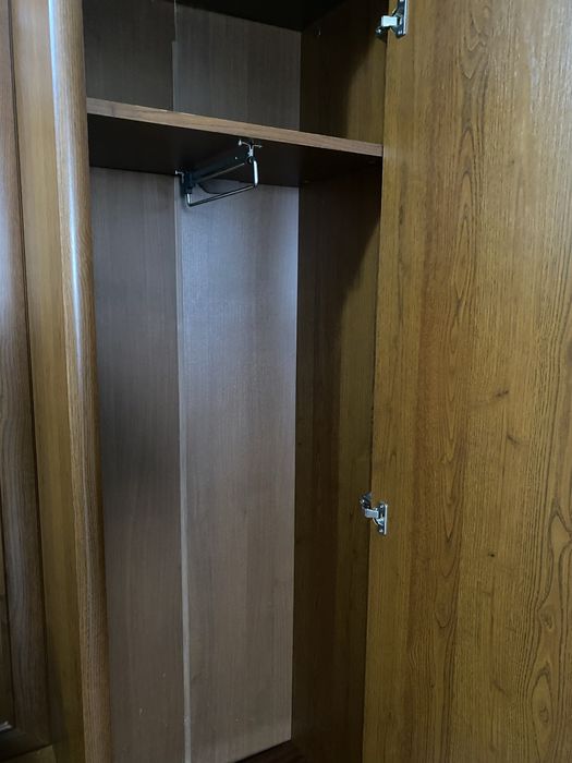 Продам шкаф в прихожую