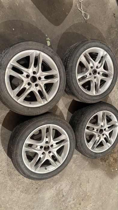 Продам комплект колес R17