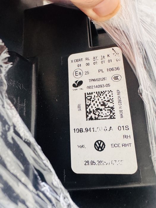 Far dreapta IQ LIGHT VW ID.3 cod 10B941036A