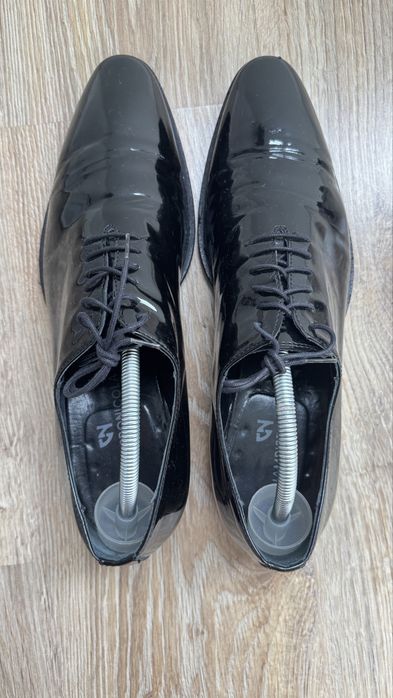 Лакированные туфли муж 42 р-р Италия