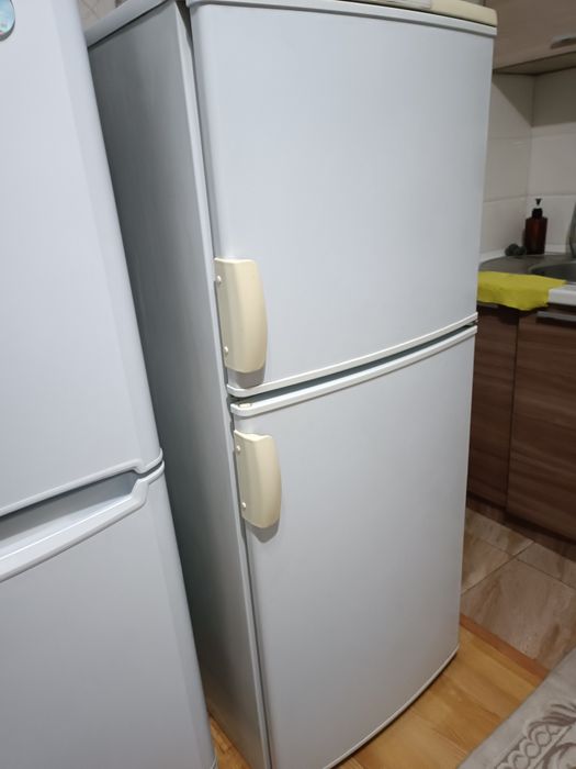 Холодильник б/у бирюса.