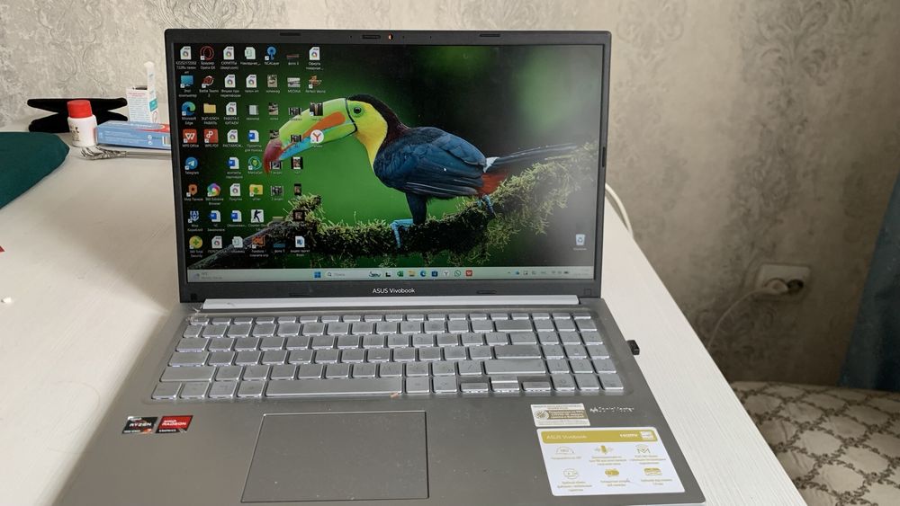 Ноутбук ASUS VivoBook