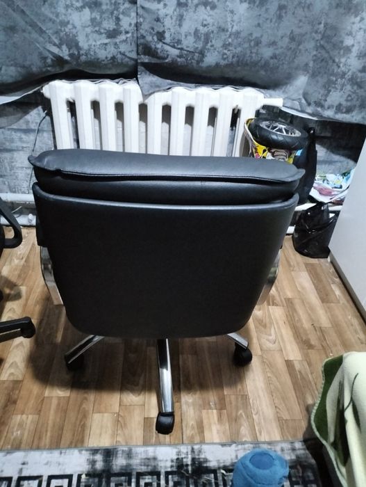 Кресло компьютерное, офисное.