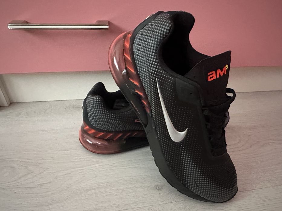 Маратонки Nike Air Max Phoenix