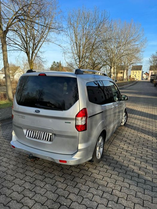 Ford Tourneo Courier