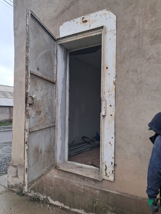 Продается Железные двери