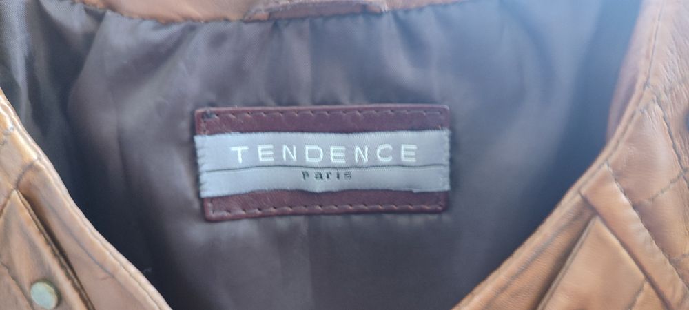 Дамско кожено яке размер S