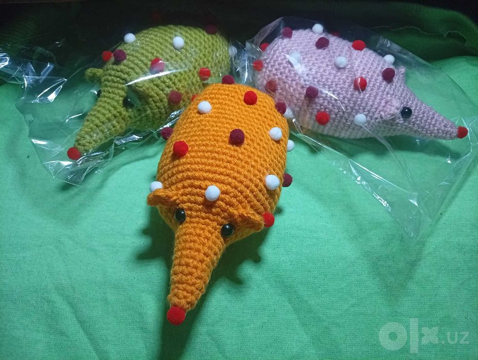 Вязаные ежики игрушки