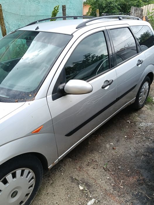 Vând mașină Ford focus
