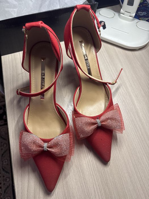 Продам туфли 10 000 тг. Есть торг