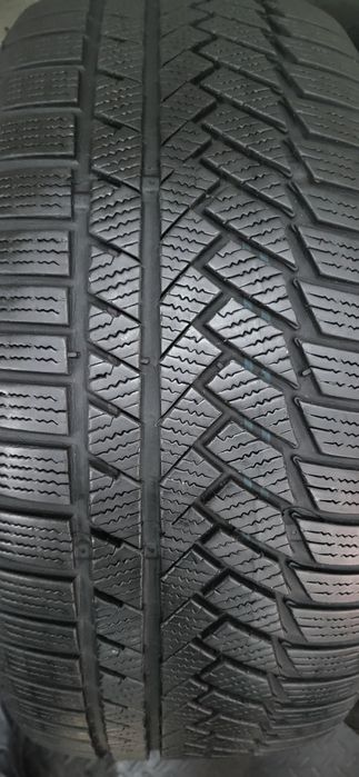2 anvelope 245 40 18 continental de iarna 7,3mm