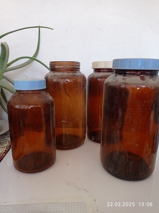 Советские баанки целые 1 большая 15ооо сом маленькая за 8000 отдам