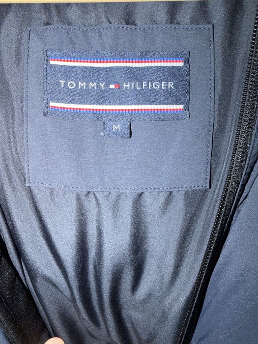 Geacă Tommy Hilfiger M bărbați – bleumarin, puf