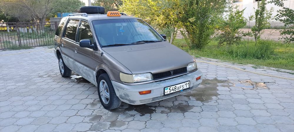 Митсубиси Спэйс Вагон автомат