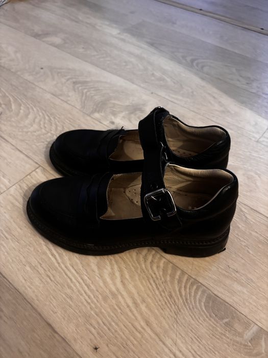 Школьные туфли для девочек