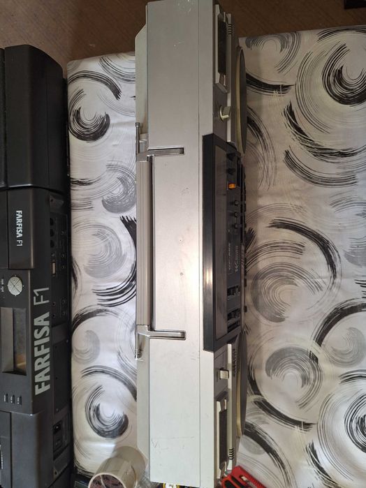 Антика касетофон Шарп 565 за части