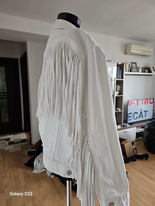 Geaca Zara .S. 150 lei