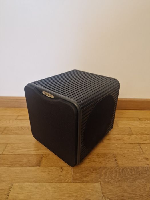 SUPER Subwoofer Velodyne Acoustics MicroVee 1000W rms, difuzor de 6,5 inch Long Throw, incinta inchisa (sealed)