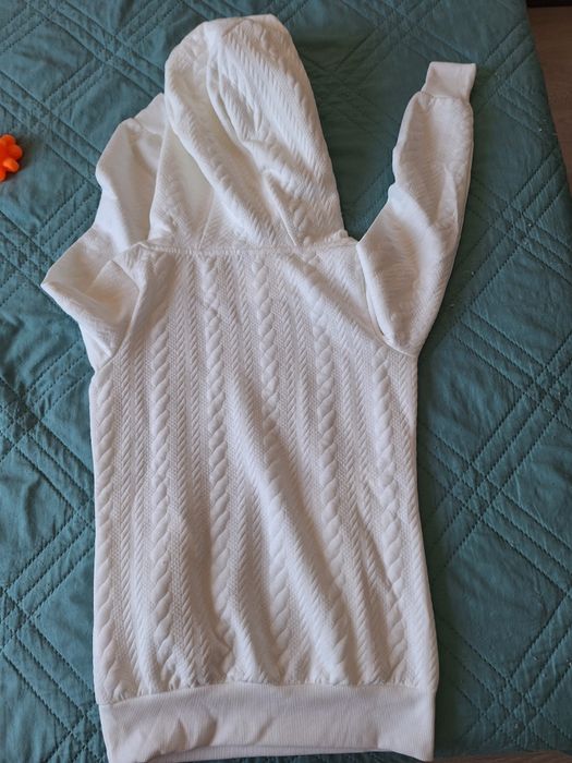 Дамски спортен суитшер S размер бял