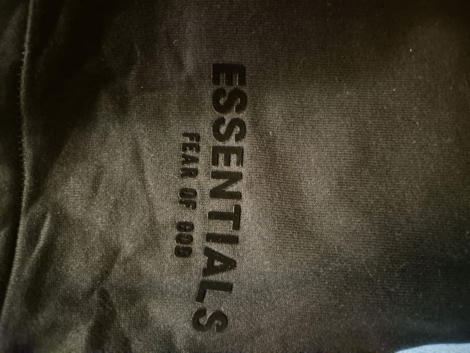 Pantaloni scurți Essentials negri