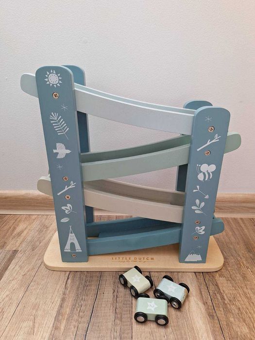 Дървени играчки -мултиактивен куб, въртящи кубчета, писта little dutch