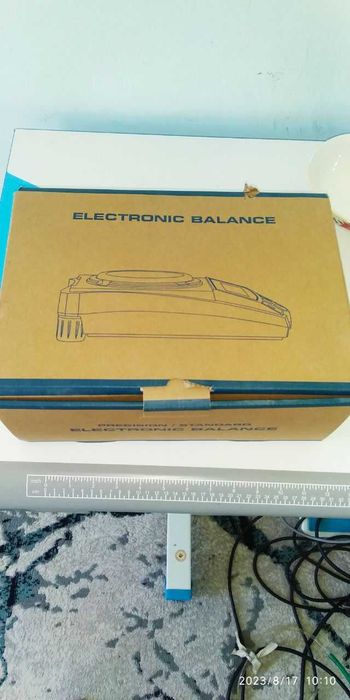 Весы лабораторные