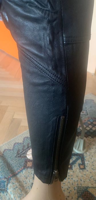 Дамски кожен панталон, размер М