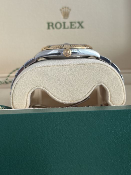 Rolex Datejust || Two-Tone Black Dial Oyster