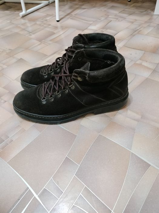 Продам ботинки Осень