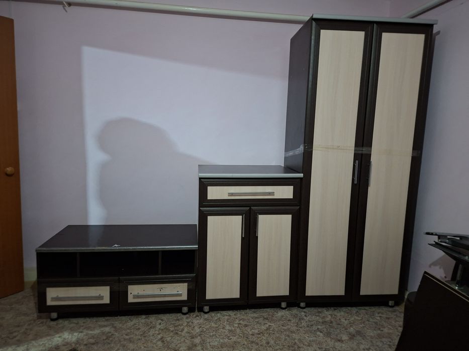 Продам шкаф с тв тумбой