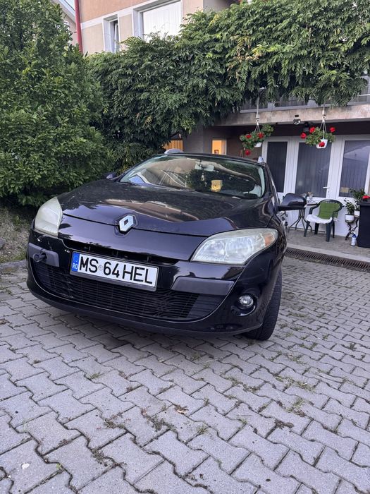 RENAULT Megane