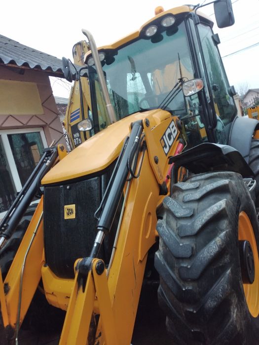 De închiriat utilaje