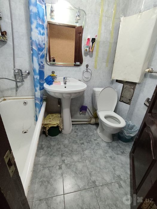Продаётся 3х комнатная.Феруза,Гинекология,221 школа,70м2,Ипотека есть.