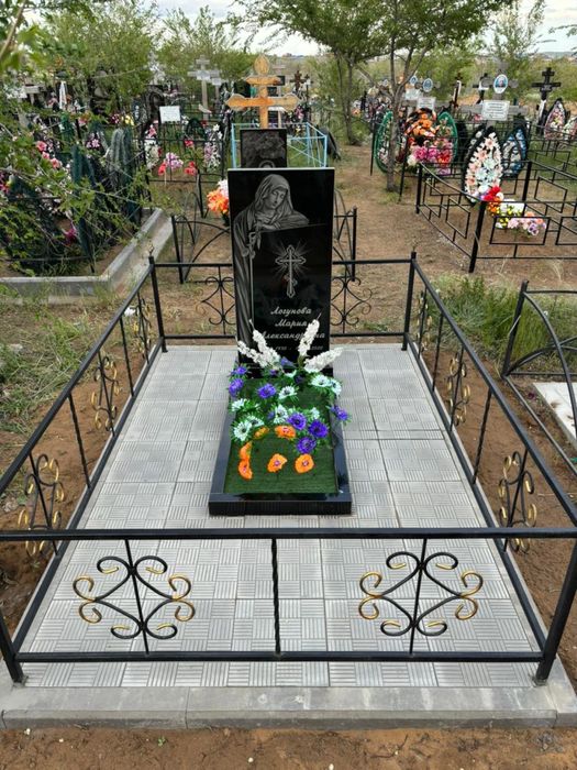 Оградки Цветник. Кресты могилка