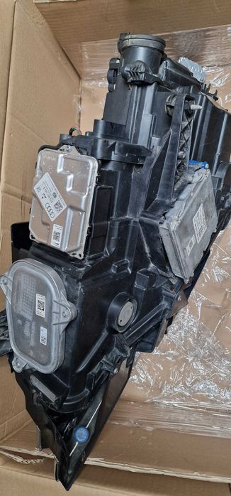 VW Arteon LED десен диоден адаптивен завиващ фар фул лед xenon desen far 3G8941082