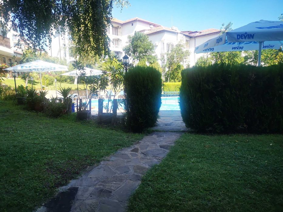 Продава се Тристаен апартамент в Свети Влас - 95 кв.м за 518 €/кв.м - Снимка #2