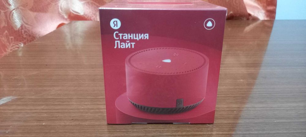 Умная колонка Яндекс Станция Лайт