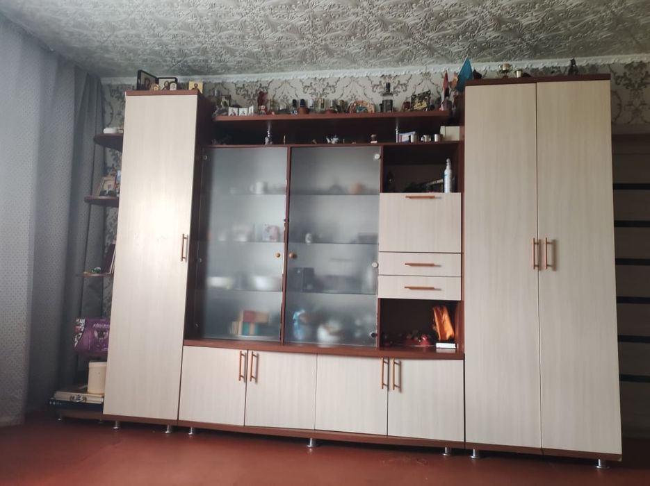 Продам стенку ..