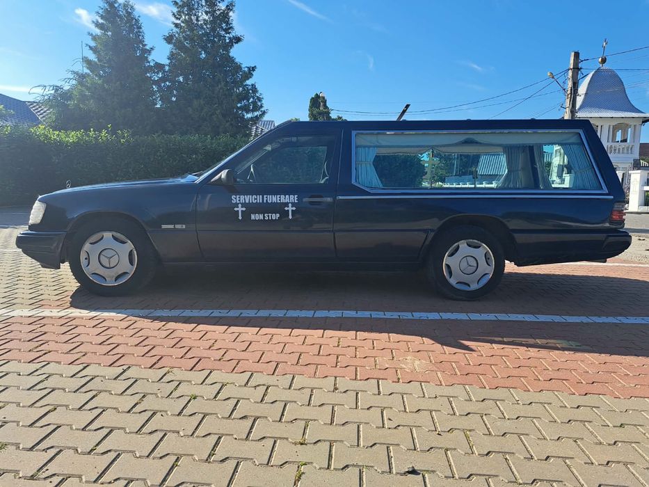 VÂND Mercedes W124 – Vehicul Funerar