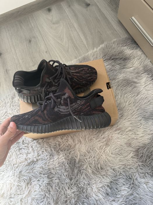Yeezy 350 beluga