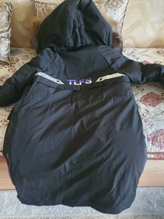 Зимний пуховик на девочку