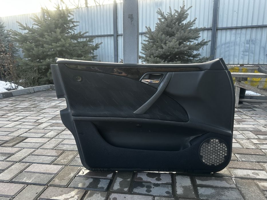 Дверные обшивки,мерседес w210