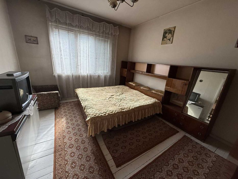 Двустаен апартамент кв.Борово