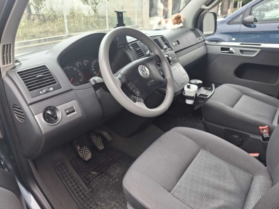 Volkswagen Multivan 2007 diesel, 9.649 € — imagine 5