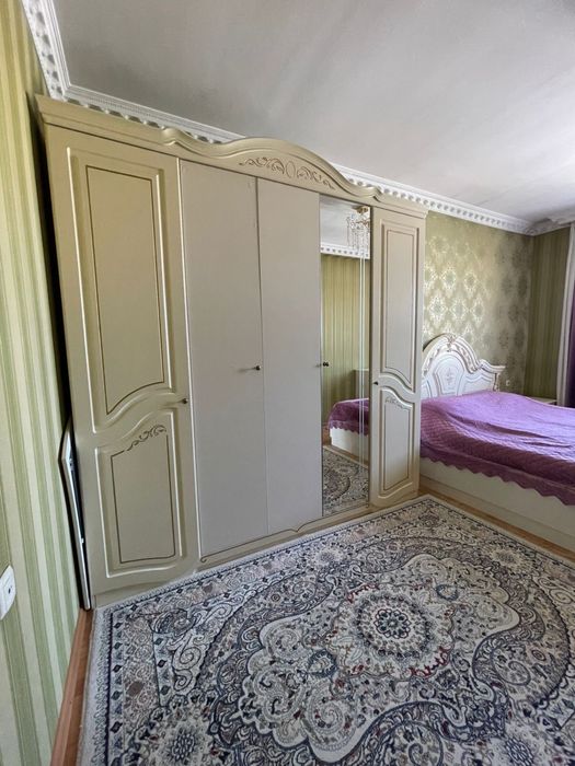 Продам спальный гарнитур