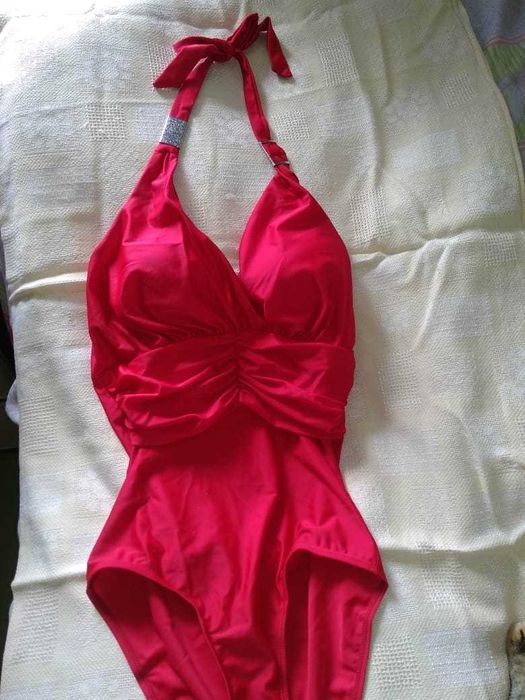 Продам купальник AVON