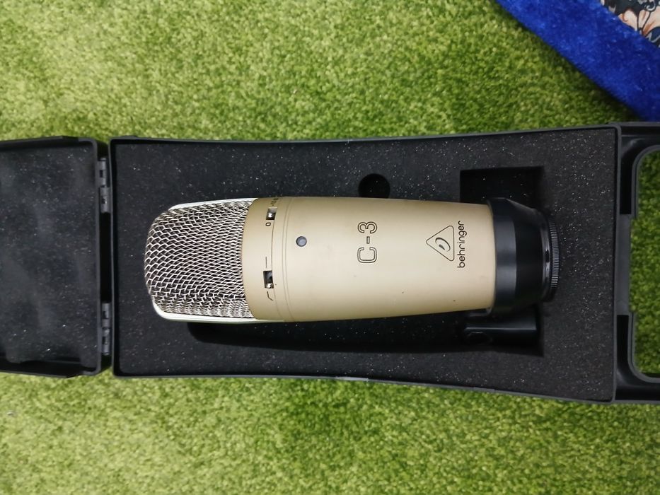 C-3 Behringer mikrafon sotiladi