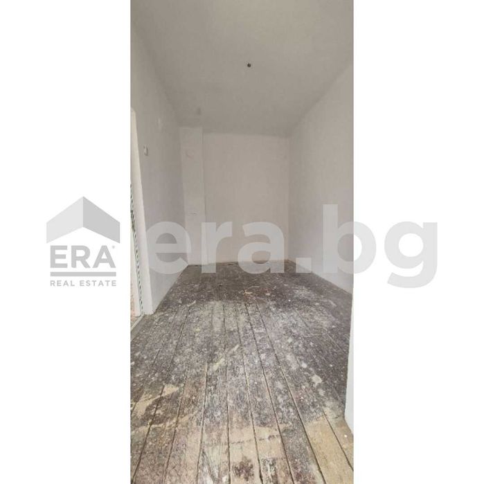 Къща на два етажа в кв."Аспарухово"