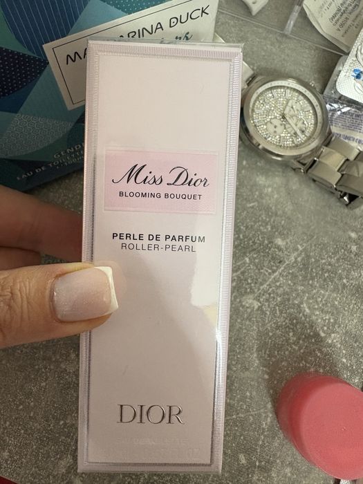 Продам парфюм молодежный , женский